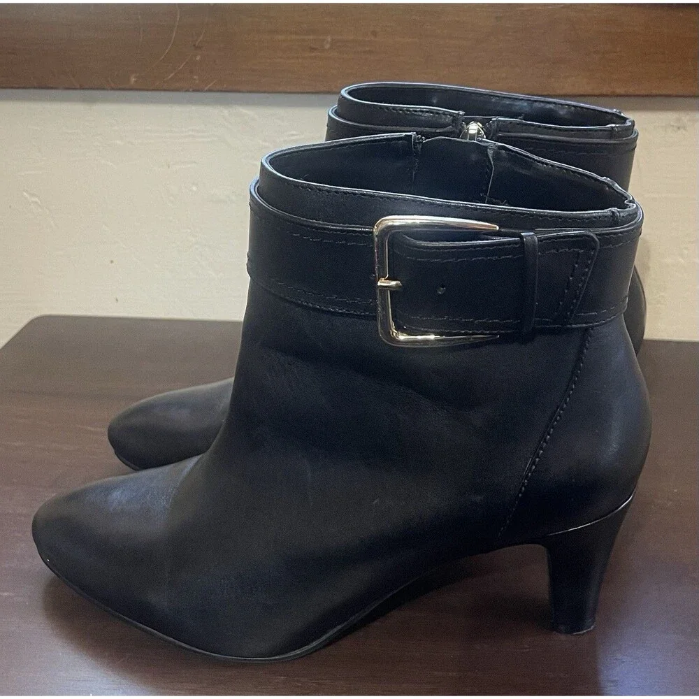 Bandolino Black Leather Ankle Boots With Side Buckle Size 9.5